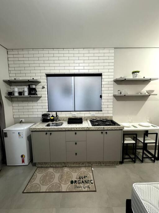 3-Studio Prox Uel E Catuai C/Ar Londrina Bagian luar foto